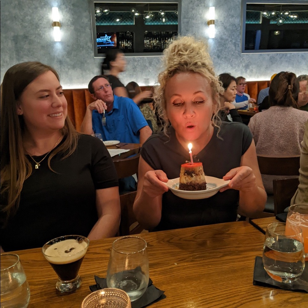 Meet your Posher, Wendy